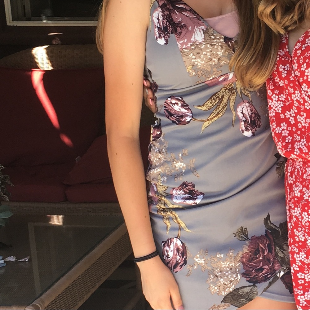 Floral dress fits size s
